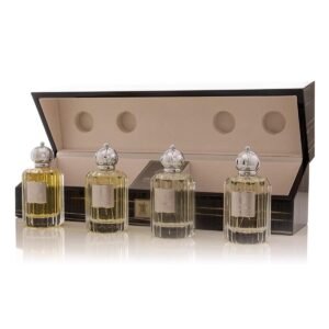 Arabian Oud perfume - Royal Collection Gift Set (100ml 3.4oz x 4) Unisex Luxury Fragrance For Him and Her, Eau De Parfum EDP Spray with Amber, Jasmine, Sandalwood, Cardamom, Flower of The valley